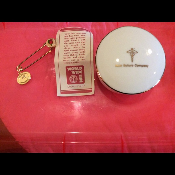 Vintage Auto Suture Company new in box merchandise - Picture 2 of 4